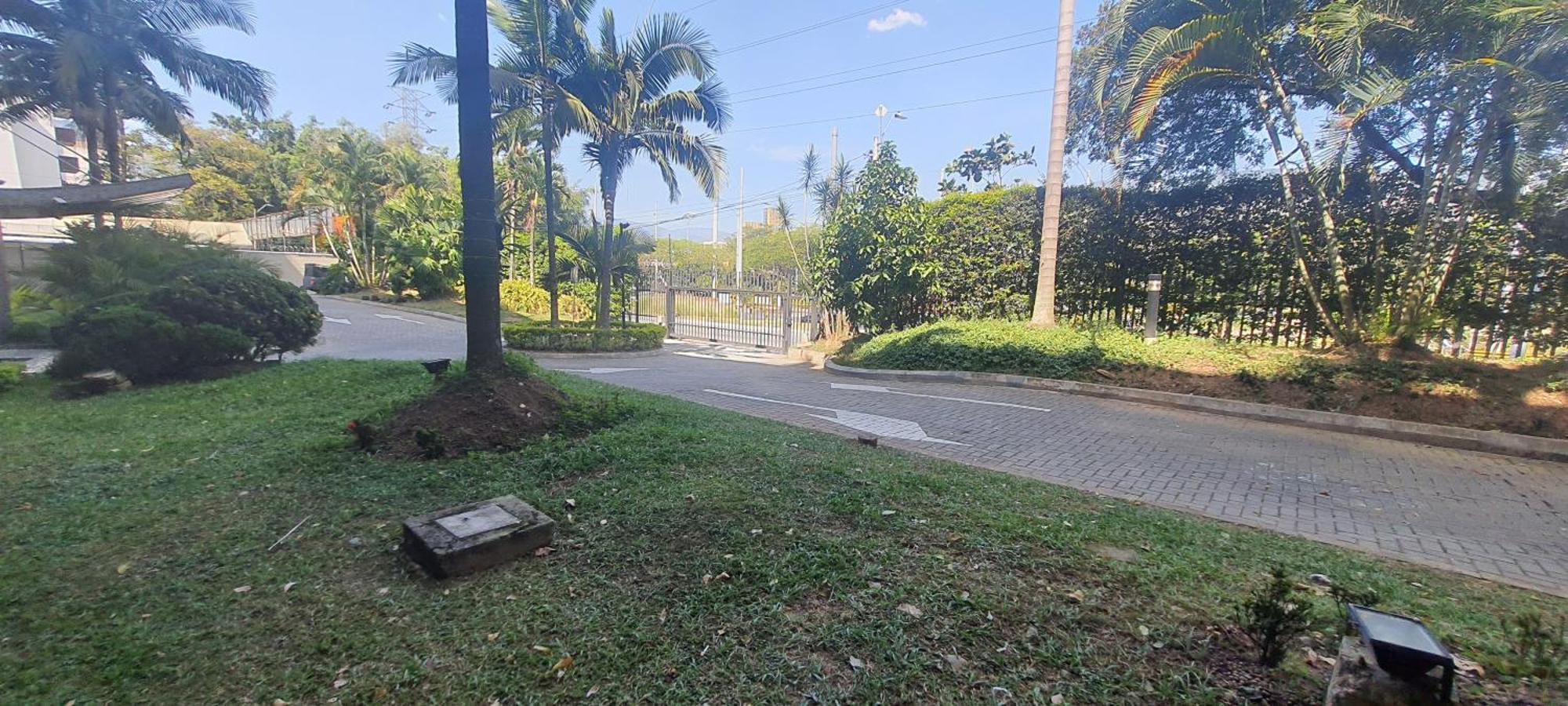 Apartamento Cerca A Plaza Mayor Medellín Exterior foto